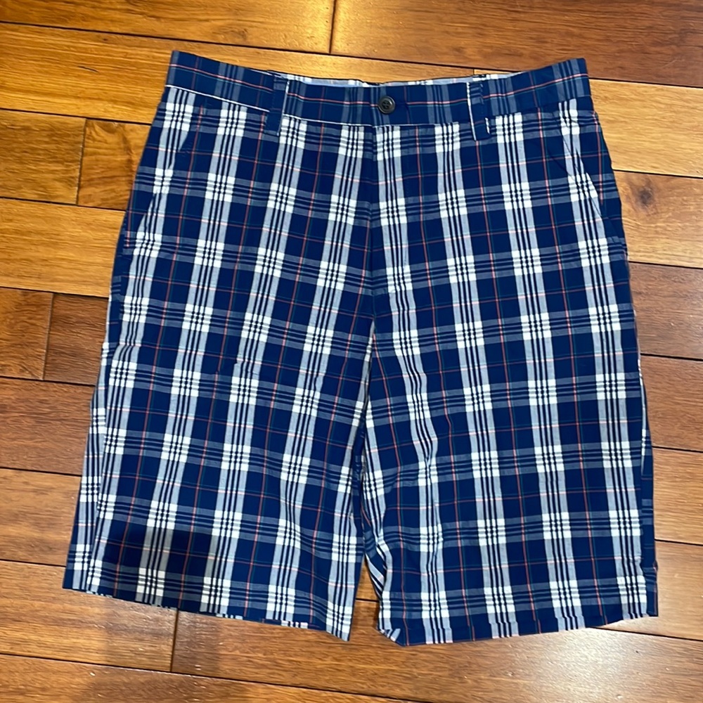 Mens Izod Cotton Plaid Shorts 32” Waist NWOT